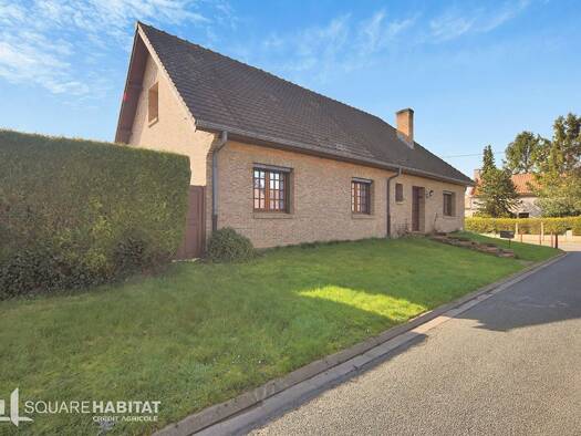 Maison de plain-pied à vendre 254 500 € 5 pièces 3 chambres 126 m² 526 m² de terrain Estevelles 62880