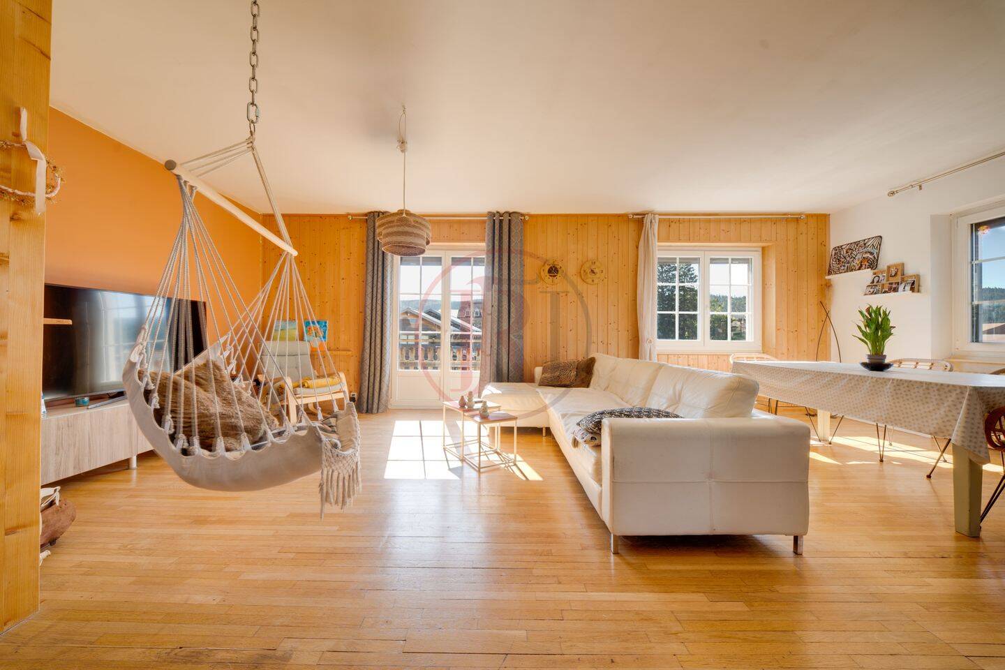 Maison 10 pièces 205 m² · à Mouthe · 205 m² · 439 000 €