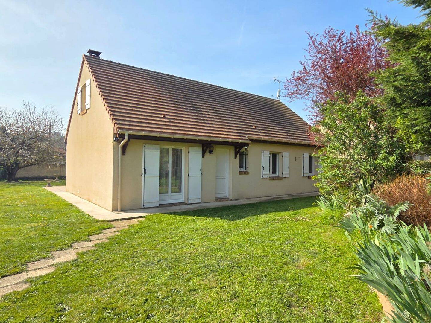 Maison 5 pièces 120 m² · à Saint-Rémy-sur-Avre · 120 m² · 246 750 €