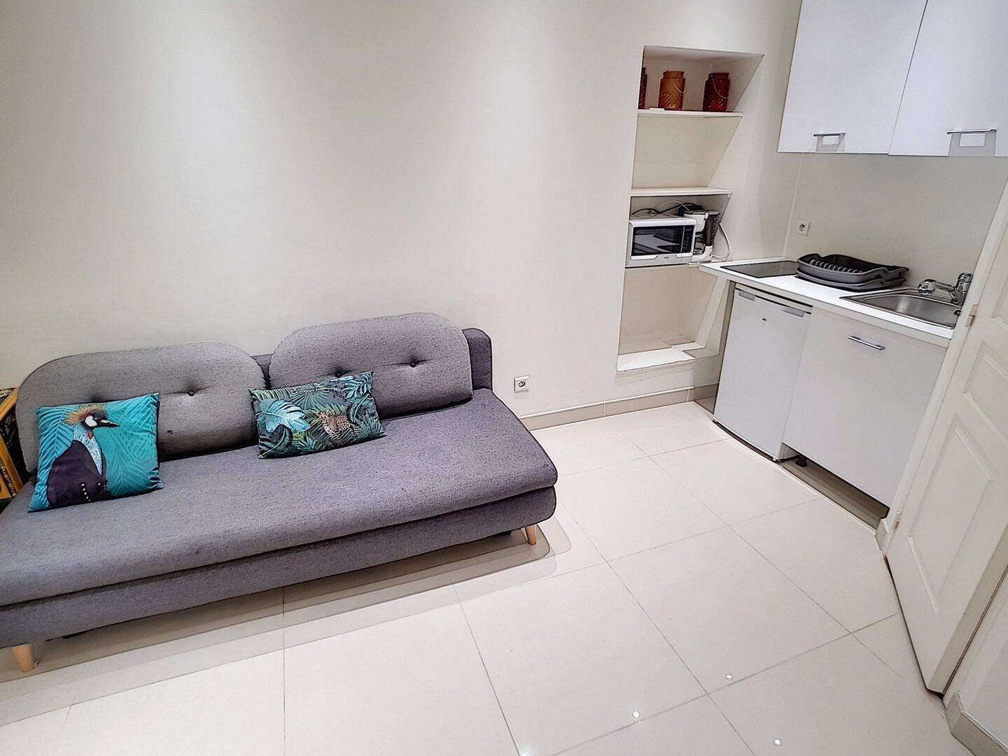 Appartement 1 pièce 15 m² · à Cannes · 15 m² · 450 €