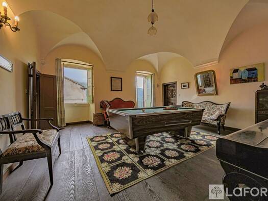 Maison à vendre 256 000 € 13 pièces 6 chambres 300 m² 247 m² de terrain Olmo 20290