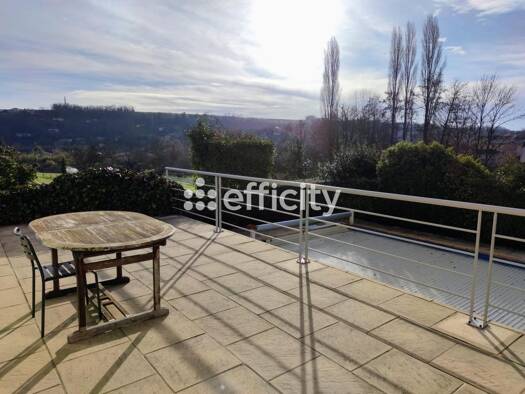 Villa à vendre 497 000 € 8 pièces 5 chambres 146 m² 1 162 m² de terrain Liergues 69400