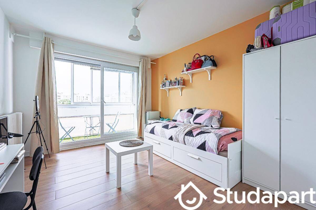 1 pièce 12 m² · à Créteil · 12 m² · 620 €