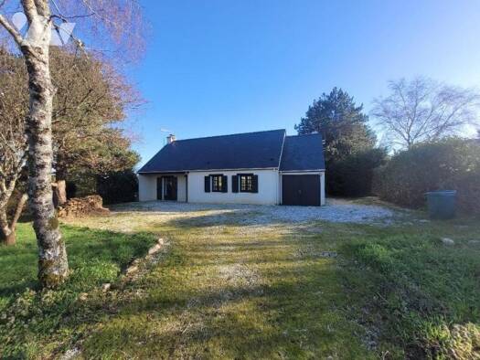 Maison de plain-pied à vendre 177 650 € 5 pièces 3 chambres 89 m² 2 011 m² de terrain Moisdon-la-Rivière 44520