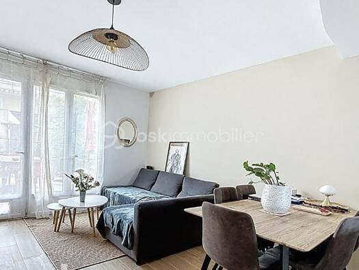 Maison à vendre 269 000 € 3 pièces 2 chambres 57 m² 83 m² de terrain Bel Air-Jasse des BernadesLa Crau-Les Barettes Salon-de-Provence 13300