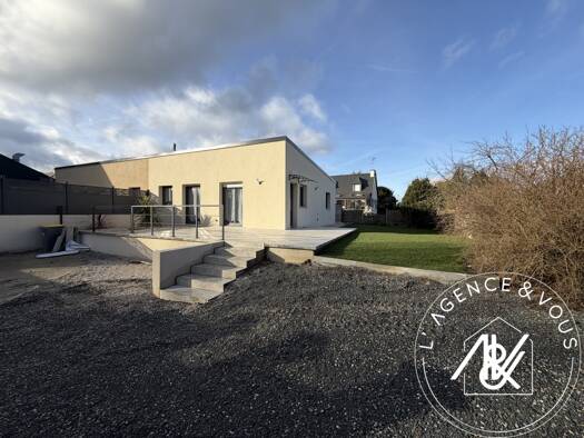 Maison de plain-pied à vendre 218 400 € 4 pièces 3 chambres 85 m² 422 m² de terrain Vildé-Guingalan 22980