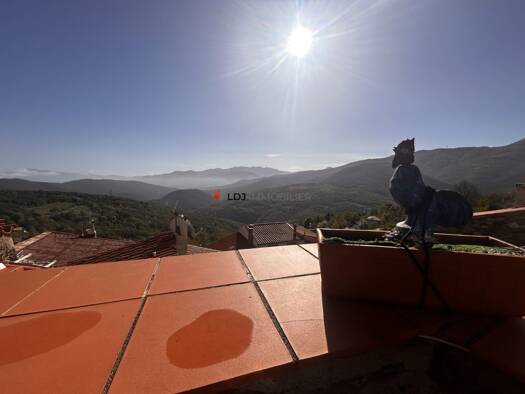 Mas à vendre 175 000 € 4 pièces 3 chambres 160 m² Saint-Marsal 66110