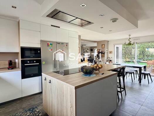 Maison à vendre 1 090 000 € 6 pièces 5 chambres 178 m² 688 m² de terrain Petit Robinson L'Haÿ-les-Roses 94240