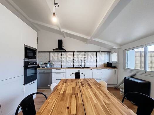 Maison à vendre 260 000 € 6 pièces 5 chambres 135 m² 423 m² de terrain Zone d'Activité Quart Nord Est Auch 32000