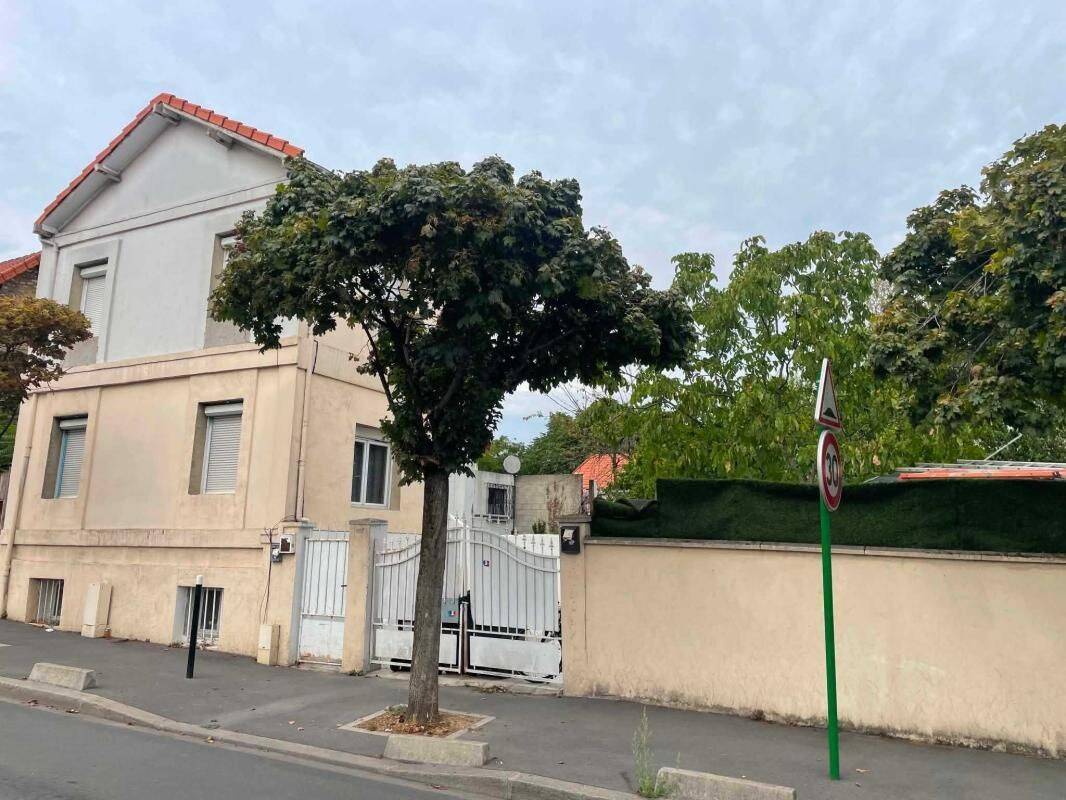 Maison 5 pièces 106 m² · à Saint-Denis · 106 m² · 294 000 €