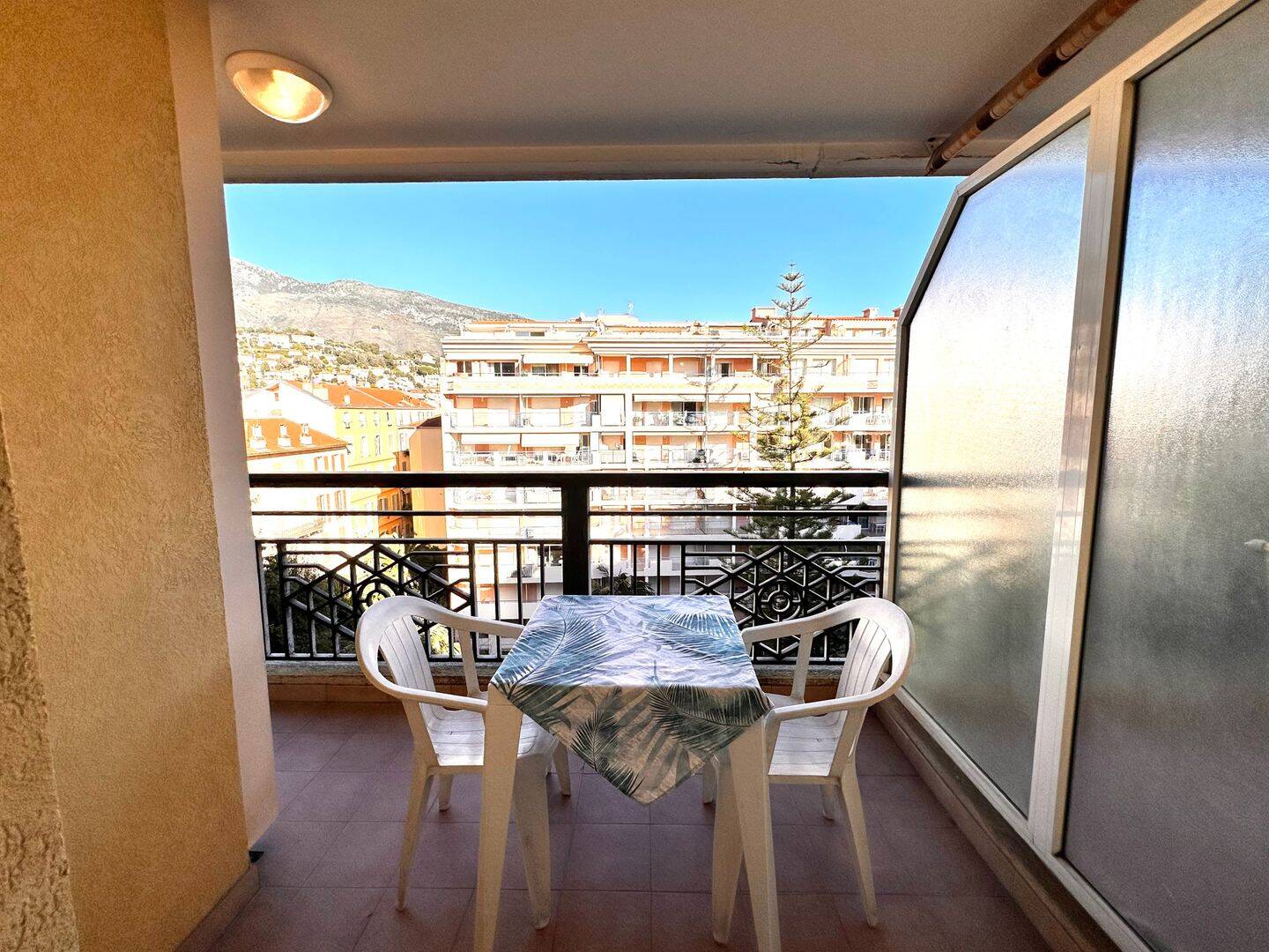 Appartement 2 pièces 28 m² · à Menton · 27,9 m² · 900 €/mois