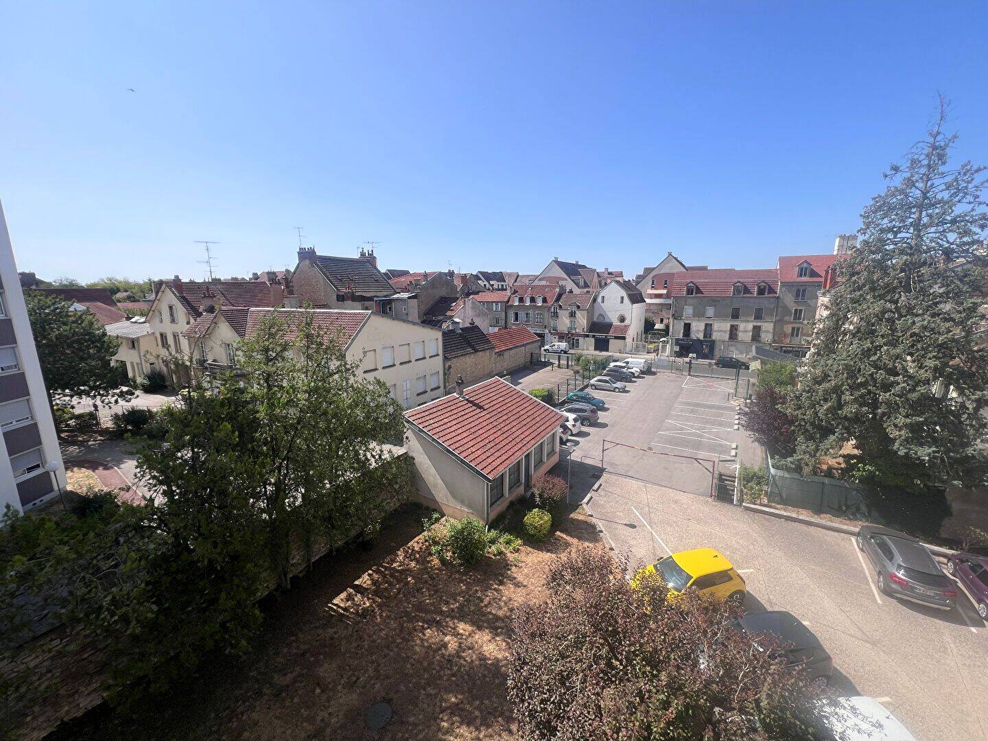 Appartement 5 pièces 94 m² · à Dijon · 94 m² · 200 000 €