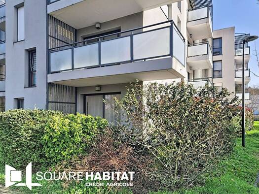 Appartement à vendre 176 000 € 2 pièces 1 chambre 45 m² Étage 1/3 Peri Centre Saint-Avé 56890