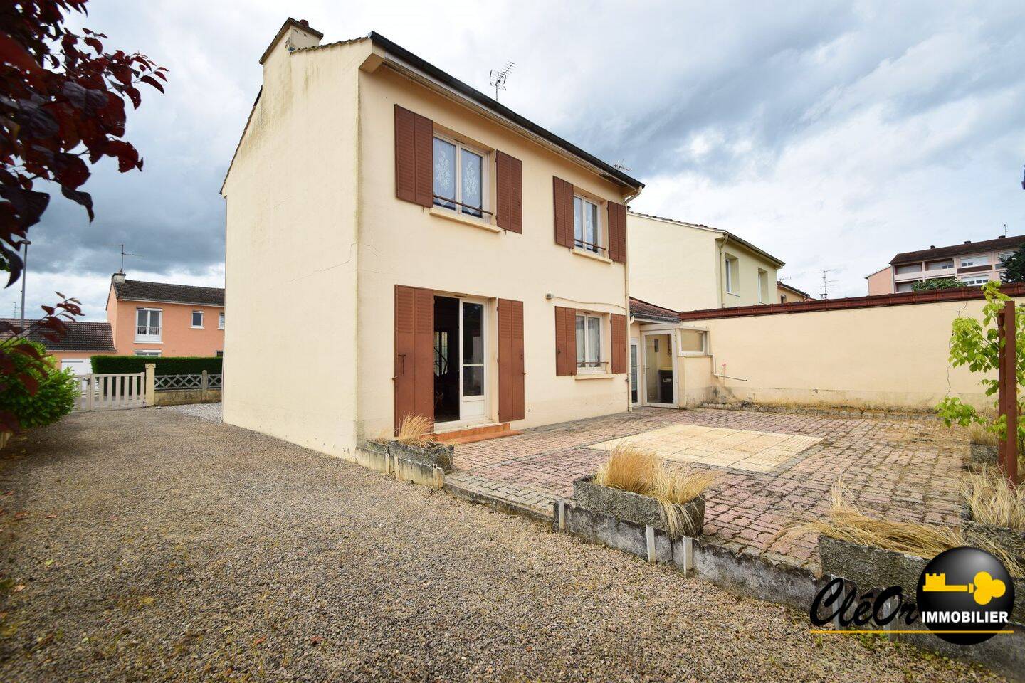 Maison 5 pièces 99 m² · à Châtenoy-le-Royal · 99 m² · 146 000 €