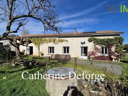 Ferme à vendre 185 000 € 4 pièces 2 chambres 80 m² 11 958 m² de terrain Montlieu-la-Garde 17210