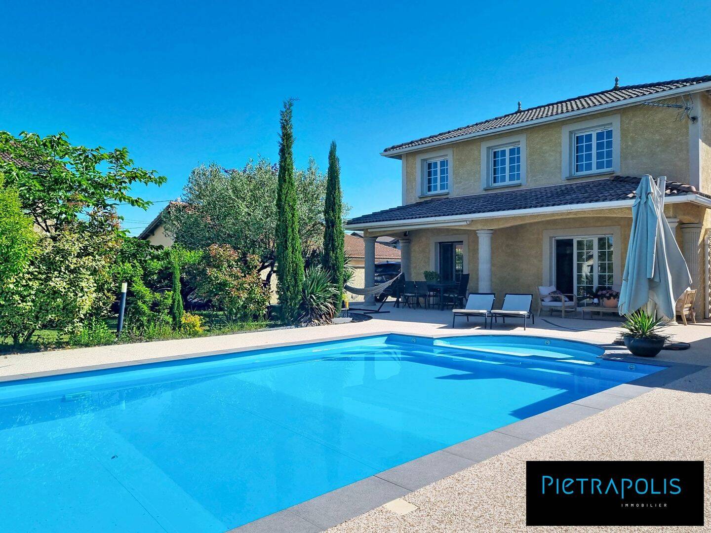 Maison 6 pièces 146 m² · à Décines-Charpieu · 146,1 m² · 659 000 €