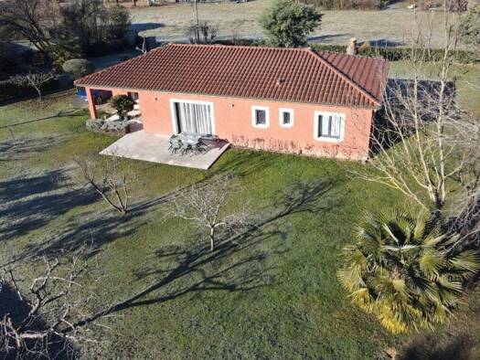 Maison de plain-pied à vendre 295 000 € 4 pièces 3 chambres 100 m² 2 200 m² de terrain Encausse-les-Thermes 31160