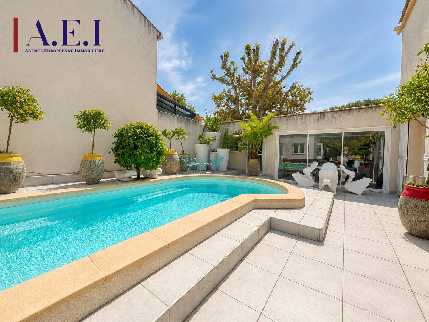 Maison 5 pièces 153 m² · à Six-Fours-les-Plages · 152,7 m² · 590 000 €