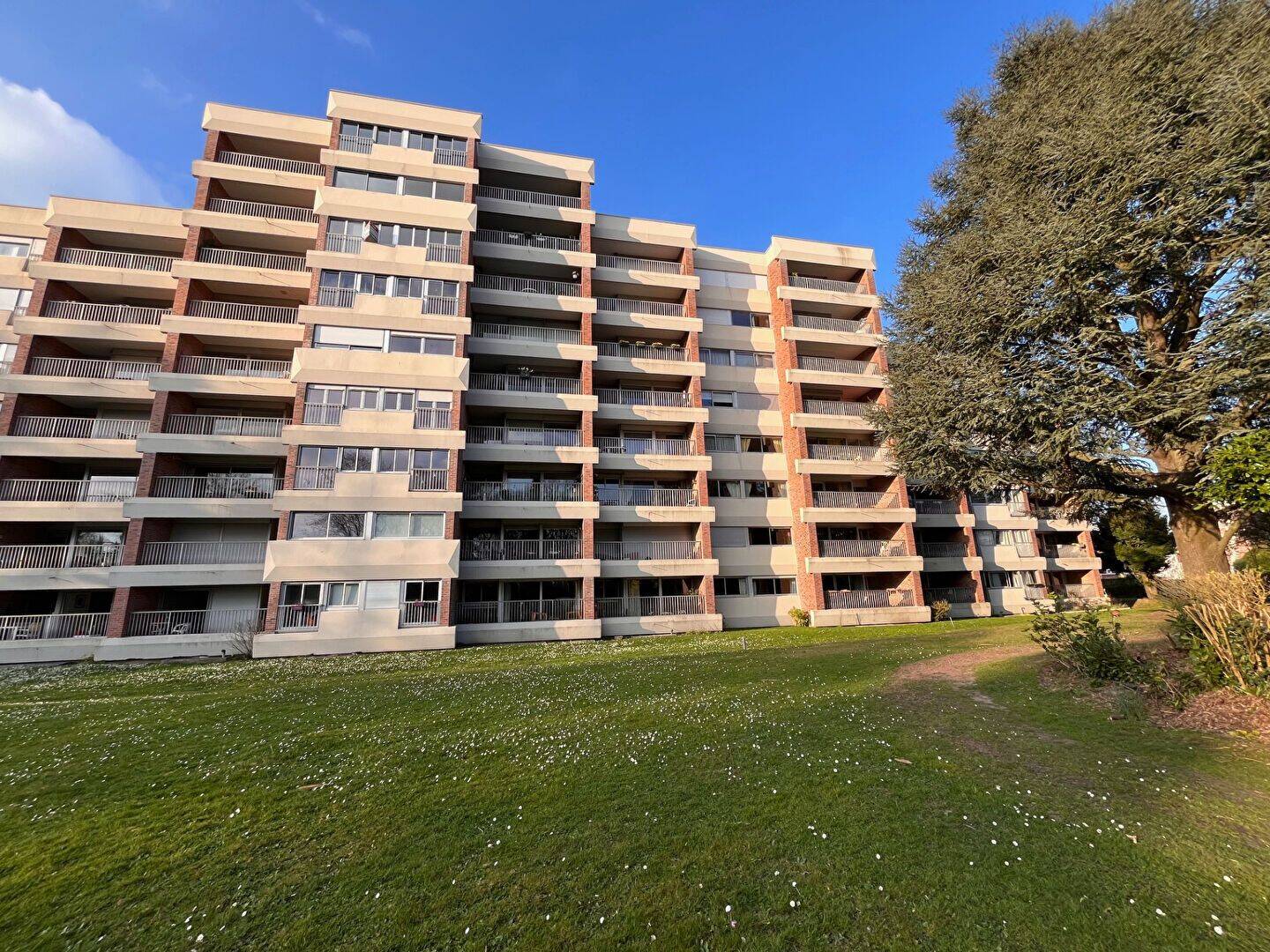 Appartement 4 pièces 111 m² · à Mouvaux · 110,6 m² · 1 600 €/mois