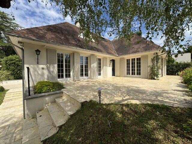 Maison 8 pièces 225 m² · à Orgeval · 225 m² · 760 000 €