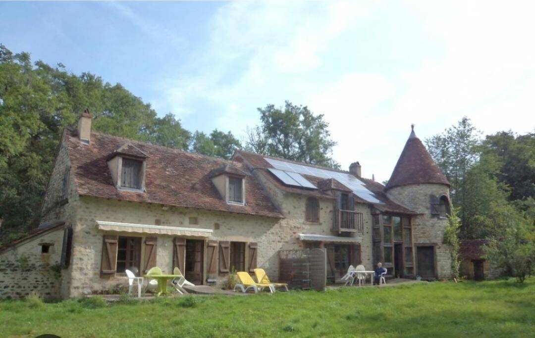 Maison 7 pièces 240 m² · à Lignac · 240 m² · 210 000 €