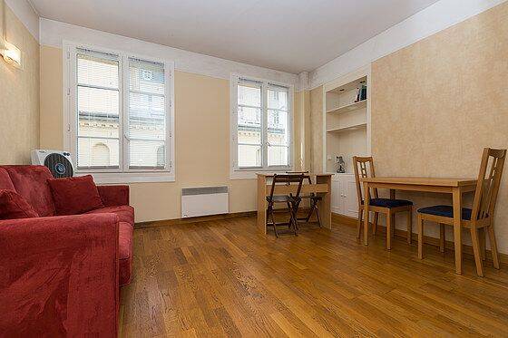Appartement 1 pièce 21 m² · à Paris 7ème Arrondissement · 21 m² · 1 300 €
