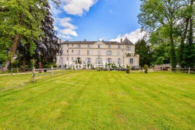 Château à vendre 3 060 000 € 5 pièces 14 chambres 1 300 m² 110 000 m² de terrain Étampes 91150