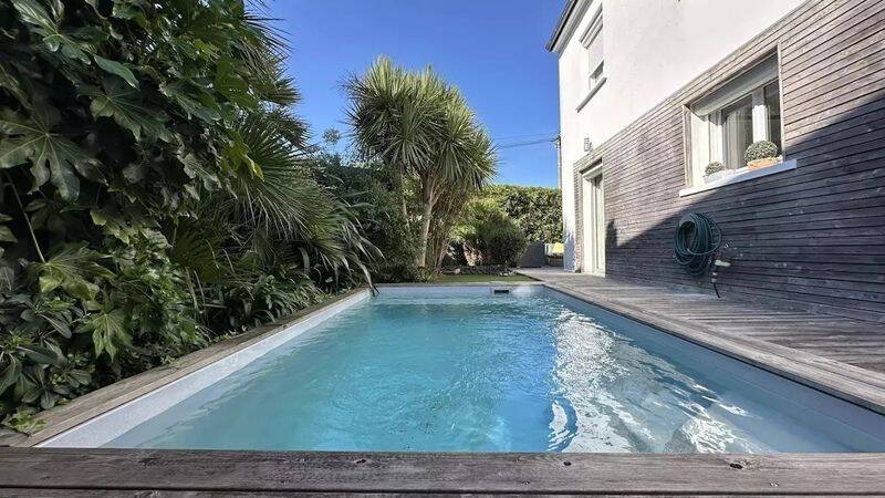 Maison 7 pièces 135 m² · à La Rochelle · 135 m² · 1 098 000 €