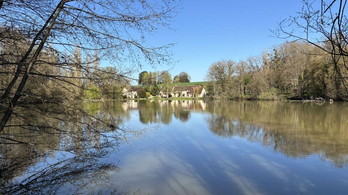 Maison 6 pièces 322 m² · à Orbigny · 322 m² · 549 900 €