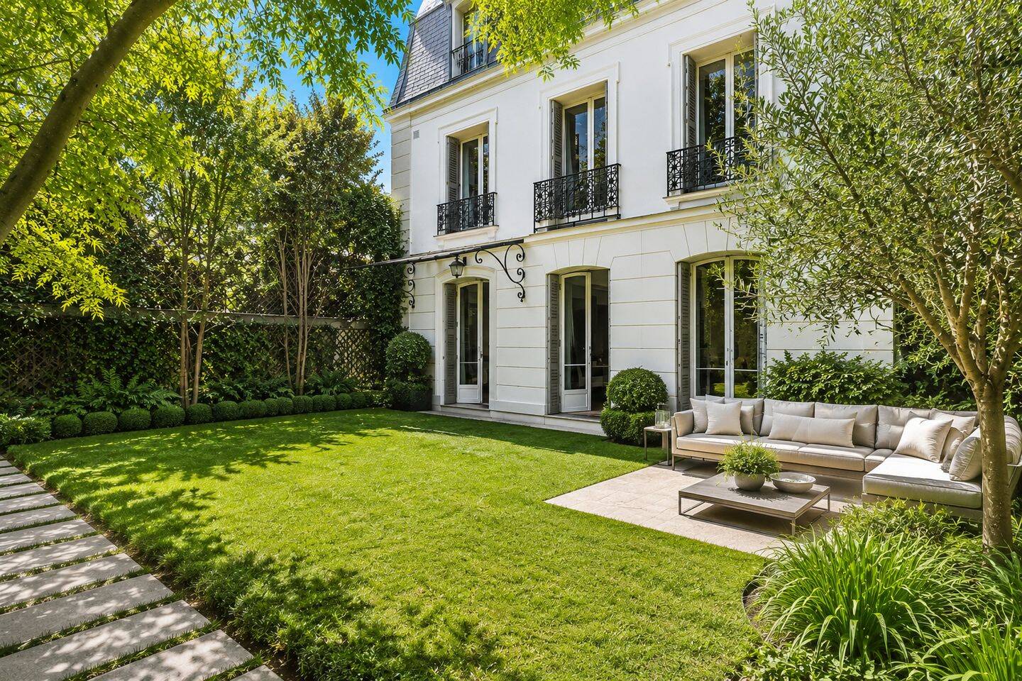 Maison 9 pièces 300 m² · à Neuilly-sur-Seine · 300 m² · 4 700 000 €
