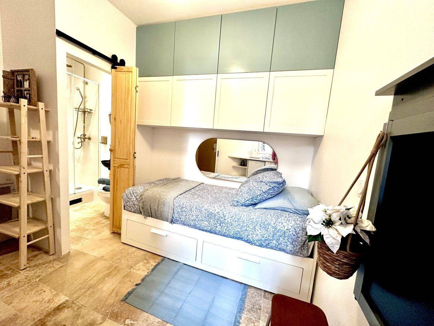 Appartement 1 pièce 11 m² · à Paris 10ème Arrondissement · 11 m² · 750 €