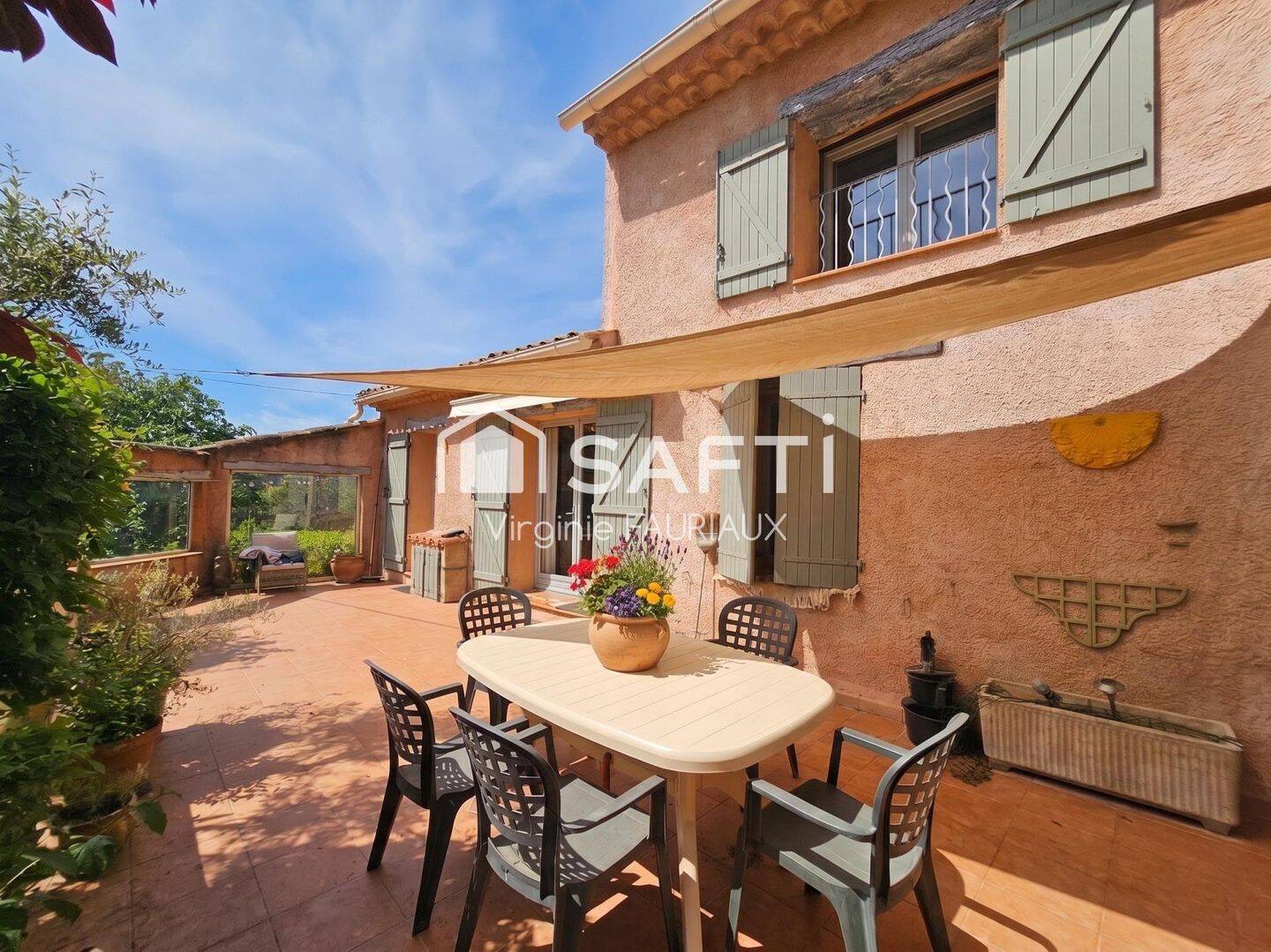 Maison 6 pièces 101 m² · à Saint-Antonin-du-Var · 101 m² · 283 000 €