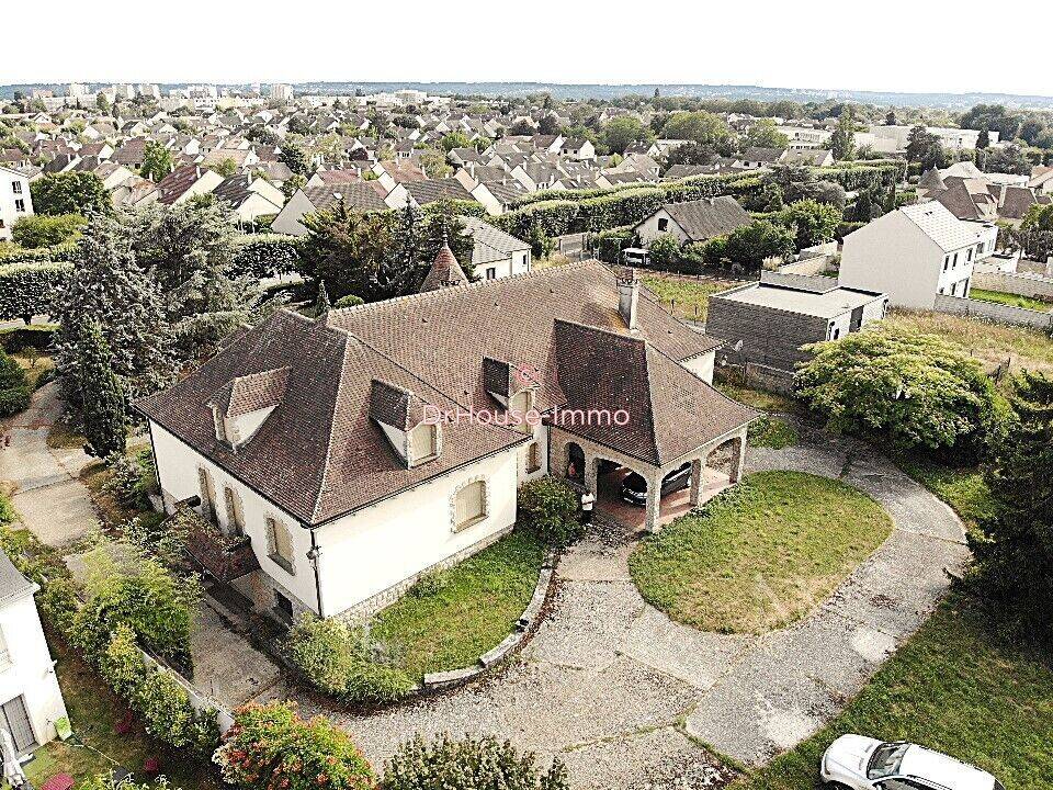 Maison 11 pièces 578 m² · à Montesson · 578 m² · 1 925 000 €