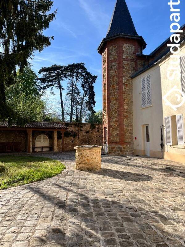 Appartement 1 pièce 11 m² · à La Ville-du-Bois · 11 m² · 550 €