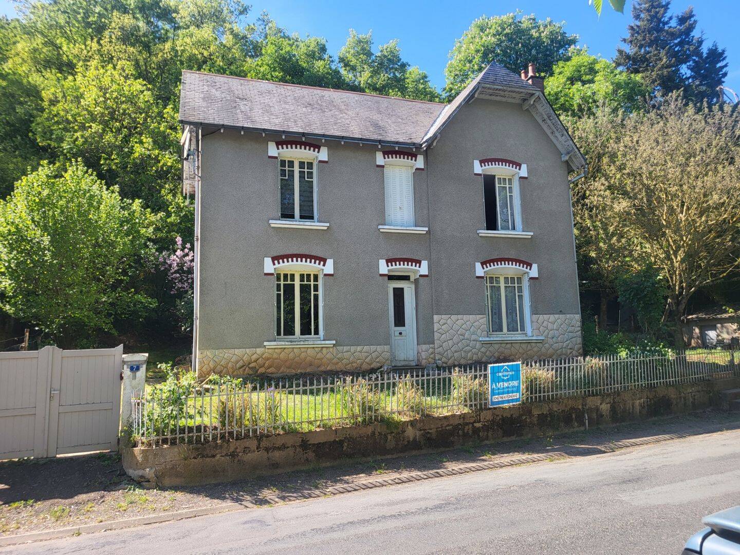 Maison 5 pièces 94 m² · à Saint-Loup-Lamairé · 94 m² · 69 900 €