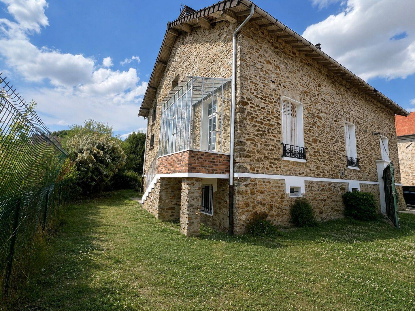 Maison 4 pièces 102 m² · à Chailly-en-Brie · 102,2 m² · 1 065 €