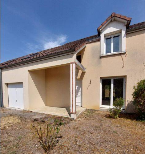 Maison 4 pièces 80 m² · à Saint-Germain-du-Puy · 80 m² · 130 000 €
