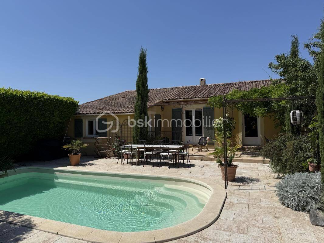 Maison 6 pièces 182 m² · à Mallemort · 182 m² · 645 000 €
