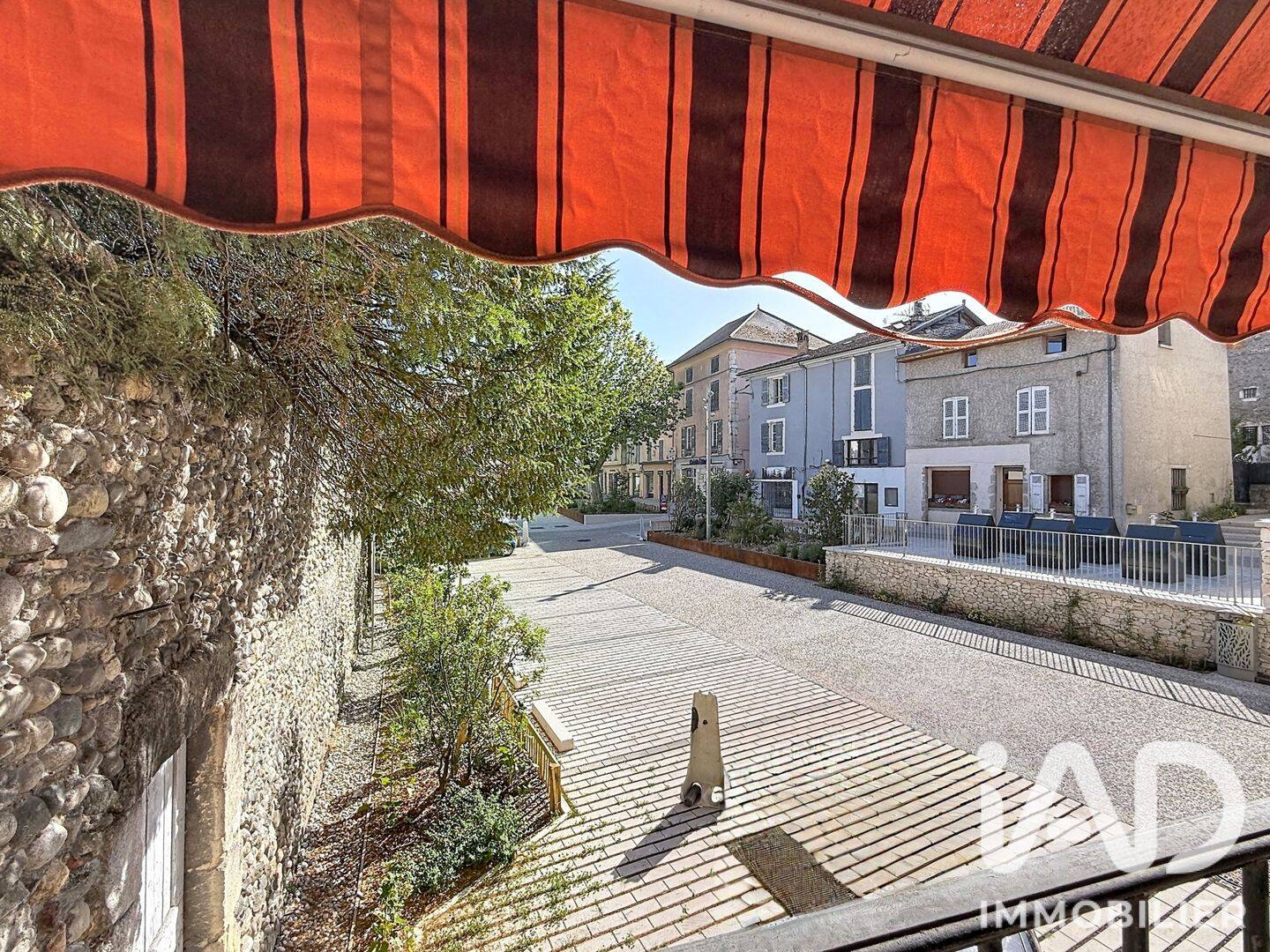 Maison 3 pièces 75 m² · à Tullins · 75 m² · 159 000 €