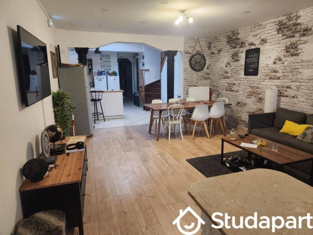 1 pièce 12 m² · à Roubaix · 12 m² · 440 €