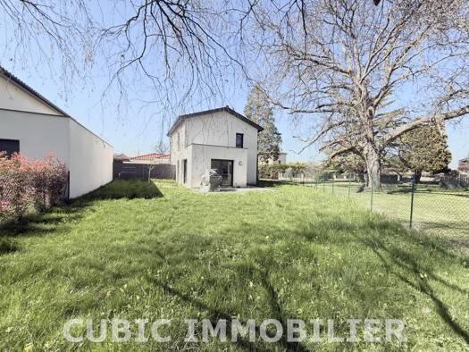 Villa à vendre 399 000 € 4 pièces 3 chambres 90,4 m² 472 m² de terrain Ambérieux 69480