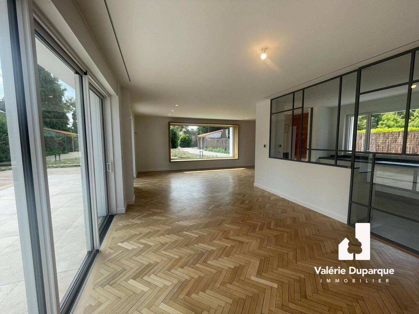 Maison 6 pièces 197 m² · à Mouvaux · 196,6 m² · 4 000 €/mois