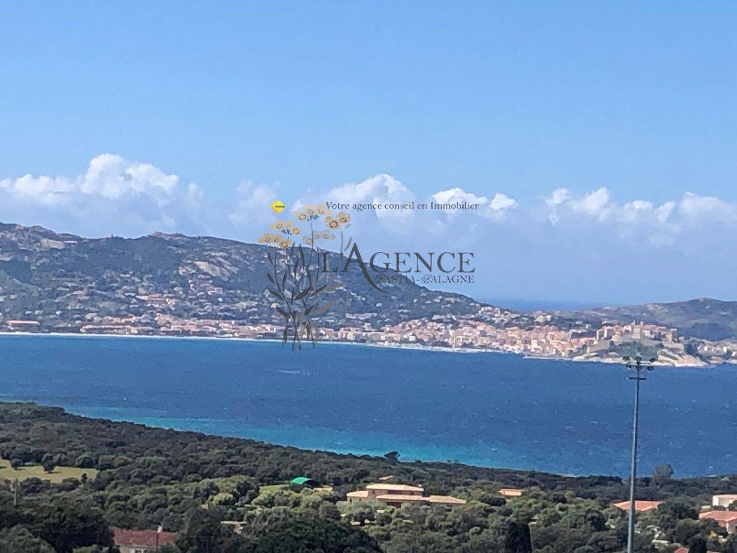 Maison 4 pièces 105 m² · à Lumio · 105 m² · 995 000 €