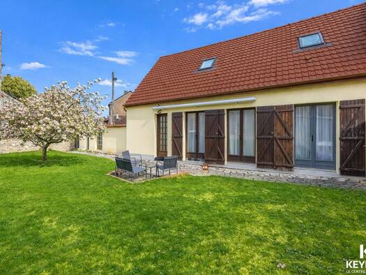 Maison à vendre 349 000 € 5 pièces 2 chambres 82 m² 284 m² de terrain Villiers-Adam 95840