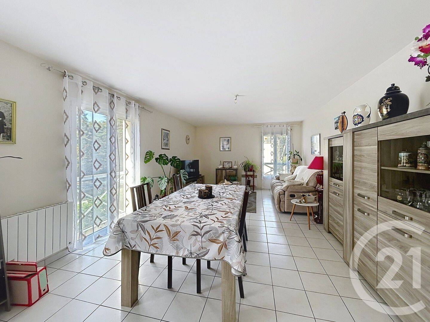 Appartement 3 pièces 89 m² · à Vallons-de-l'Erdre · 89 m² · 730 €/mois