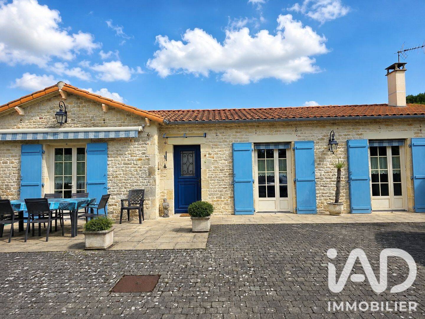 Maison 6 pièces 160 m² · à Aiffres · 160 m² · 335 000 €