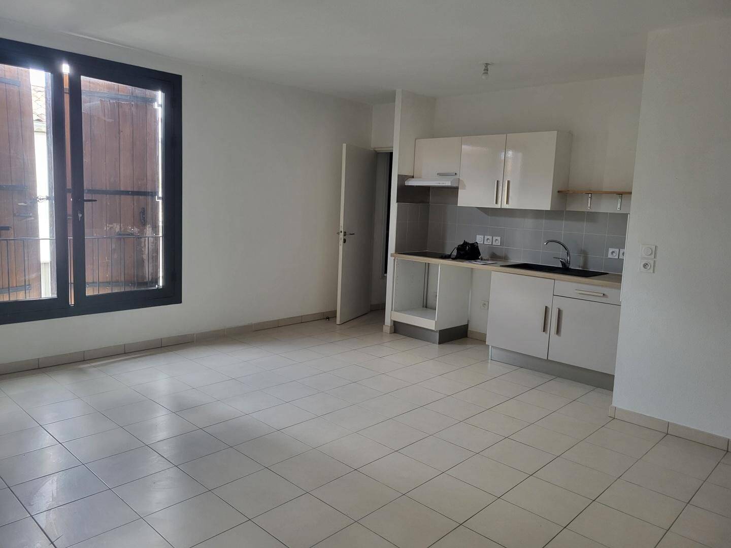 Appartement 2 pièces 46 m² · à Pertuis · 45,9 m² · 701 €