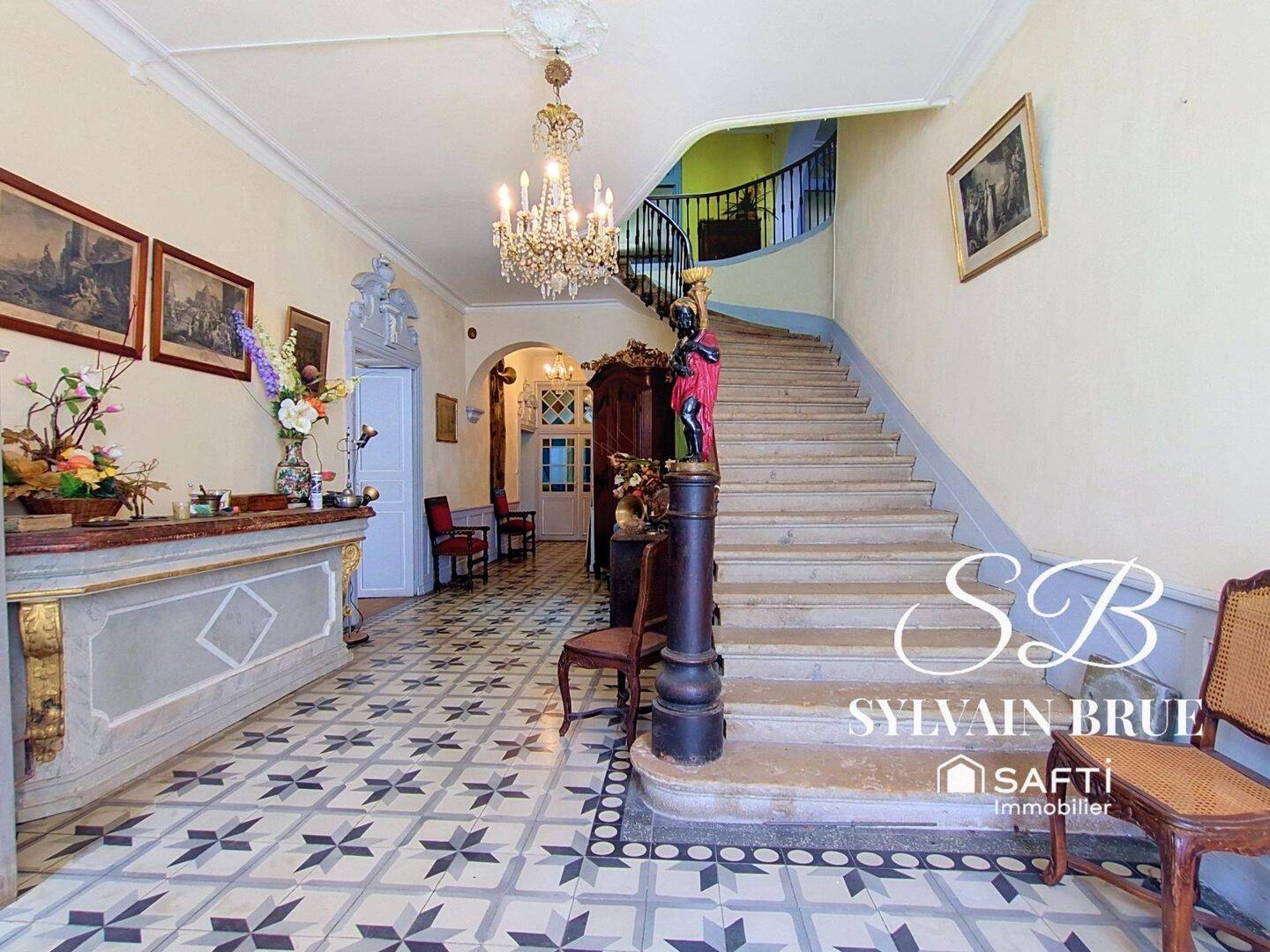 Maison 11 pièces 400 m² · à Montauban · 400 m² · 247 000 €