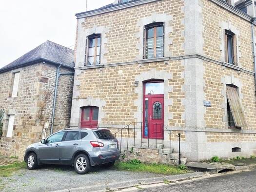 Maison à vendre 127 200 € 5 pièces 4 chambres 100 m² 90 m² de terrain Saint-Fraimbault 61350