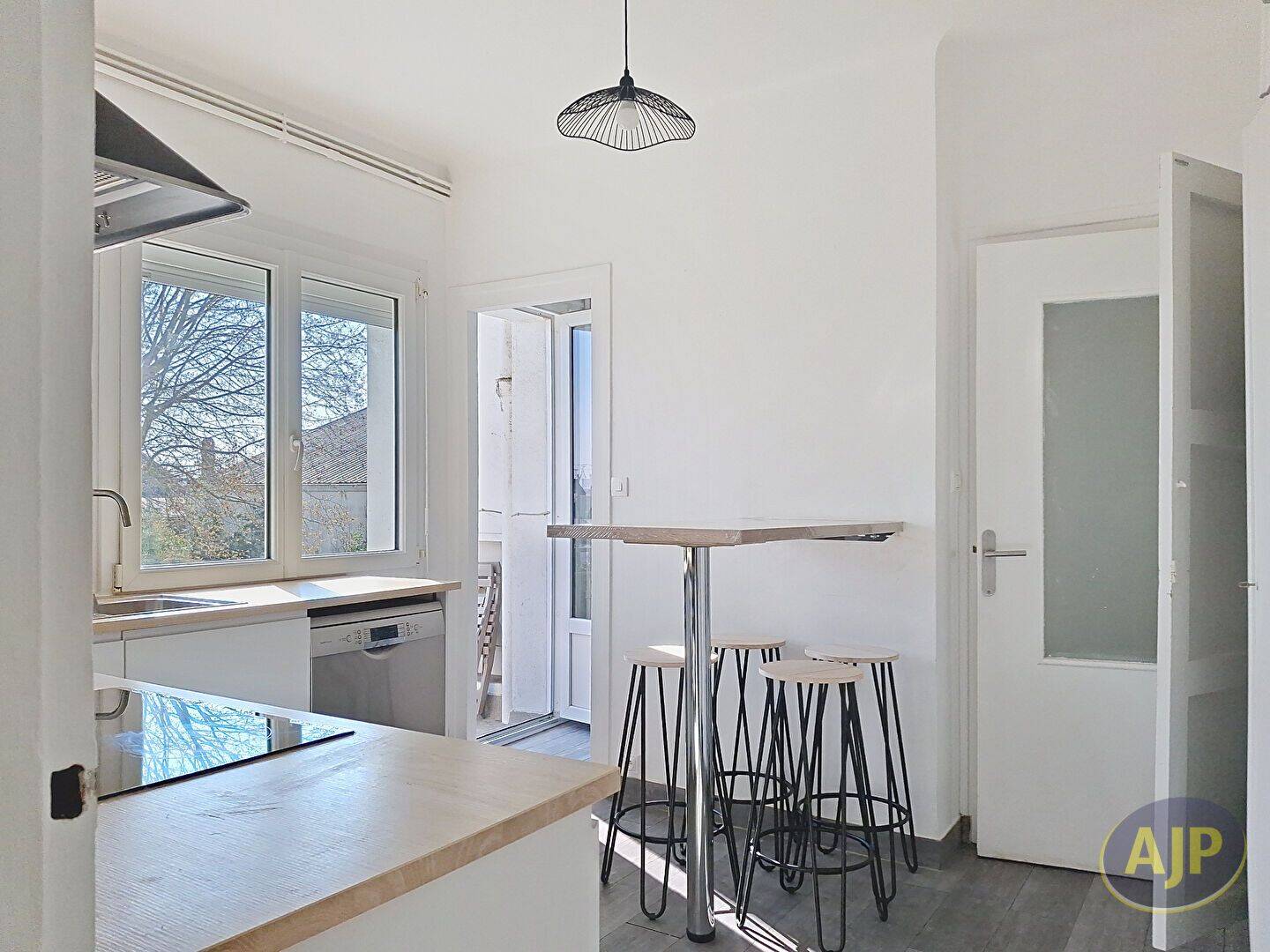 Appartement 4 pièces 87 m² · à Saint-Nazaire · 87 m² · 1 102 €/mois